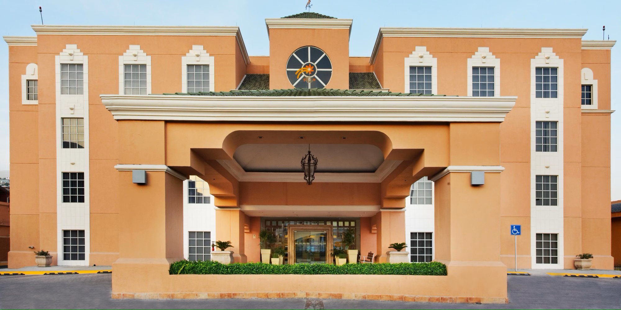 holiday-inn-express-Tec